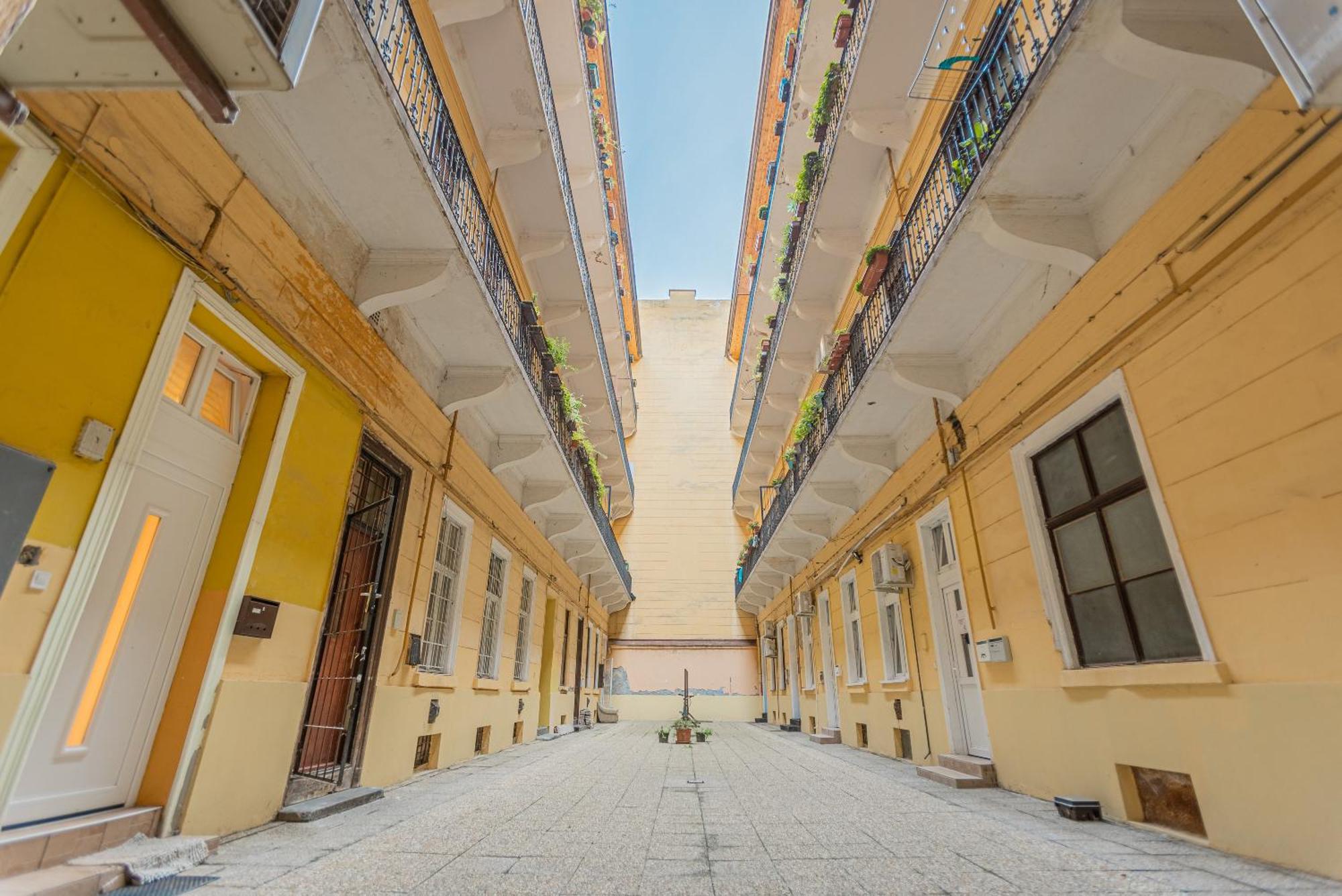 One-Bedroom Apartment In The Heart Of Budapest, Rakoczi Dış mekan fotoğraf